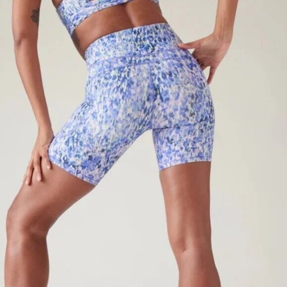 Athleta Ultimate Stash 7" Short / Flare Abstract Blue Size XS - Picture 2 of 7